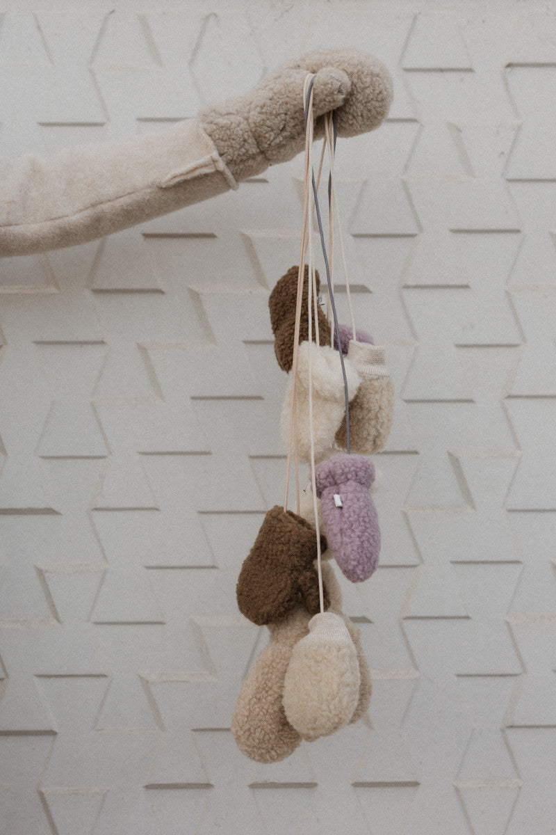Wollene Kinderfäustlinge mit Kordel – Gully Junior Beige – 100% Wolle – Alwero