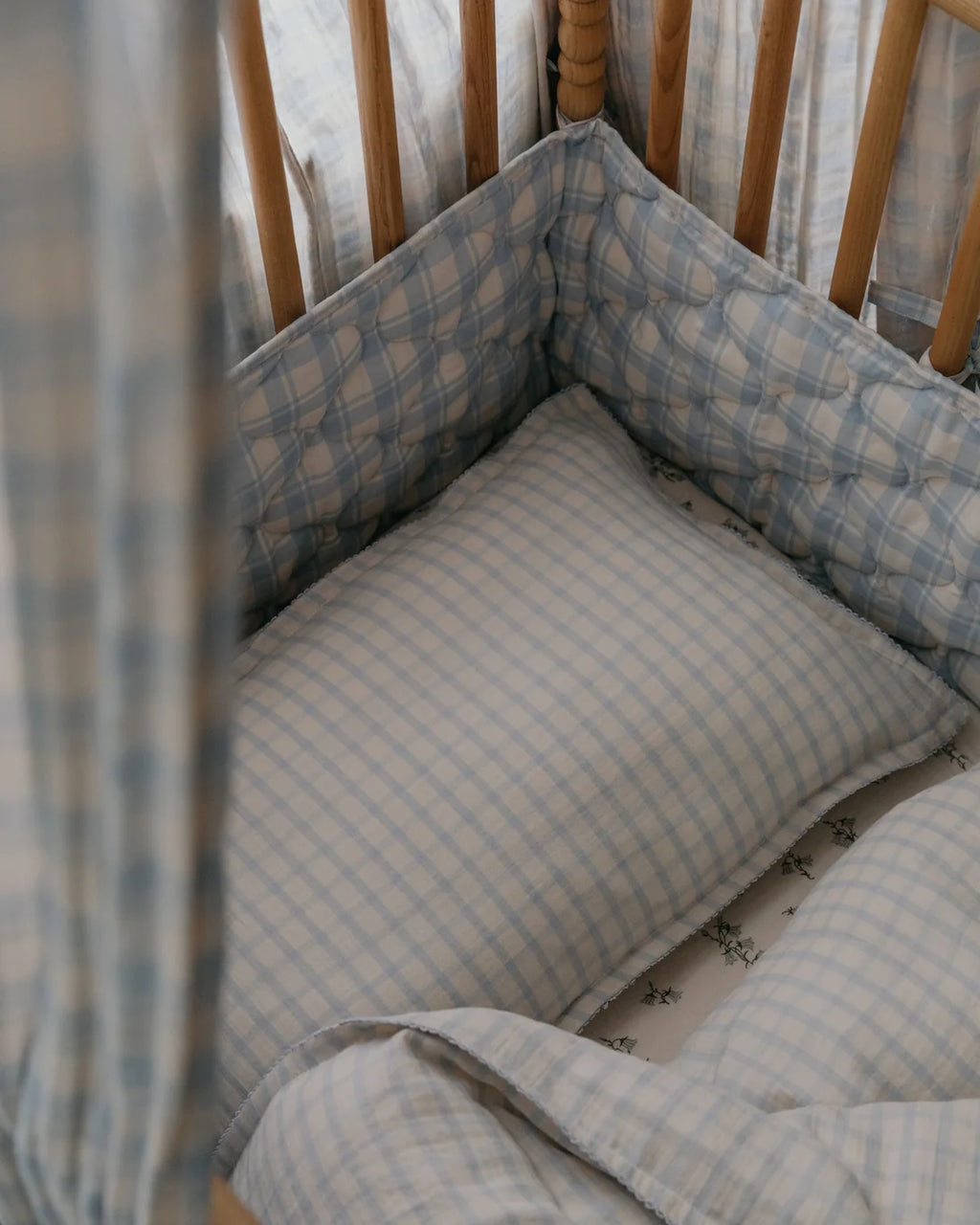 Gewatteerde ledikantbumper Plaid - Biologisch katoen - 360 x 30 cm - Garbo&Friends - productfoto - afbeelding 2