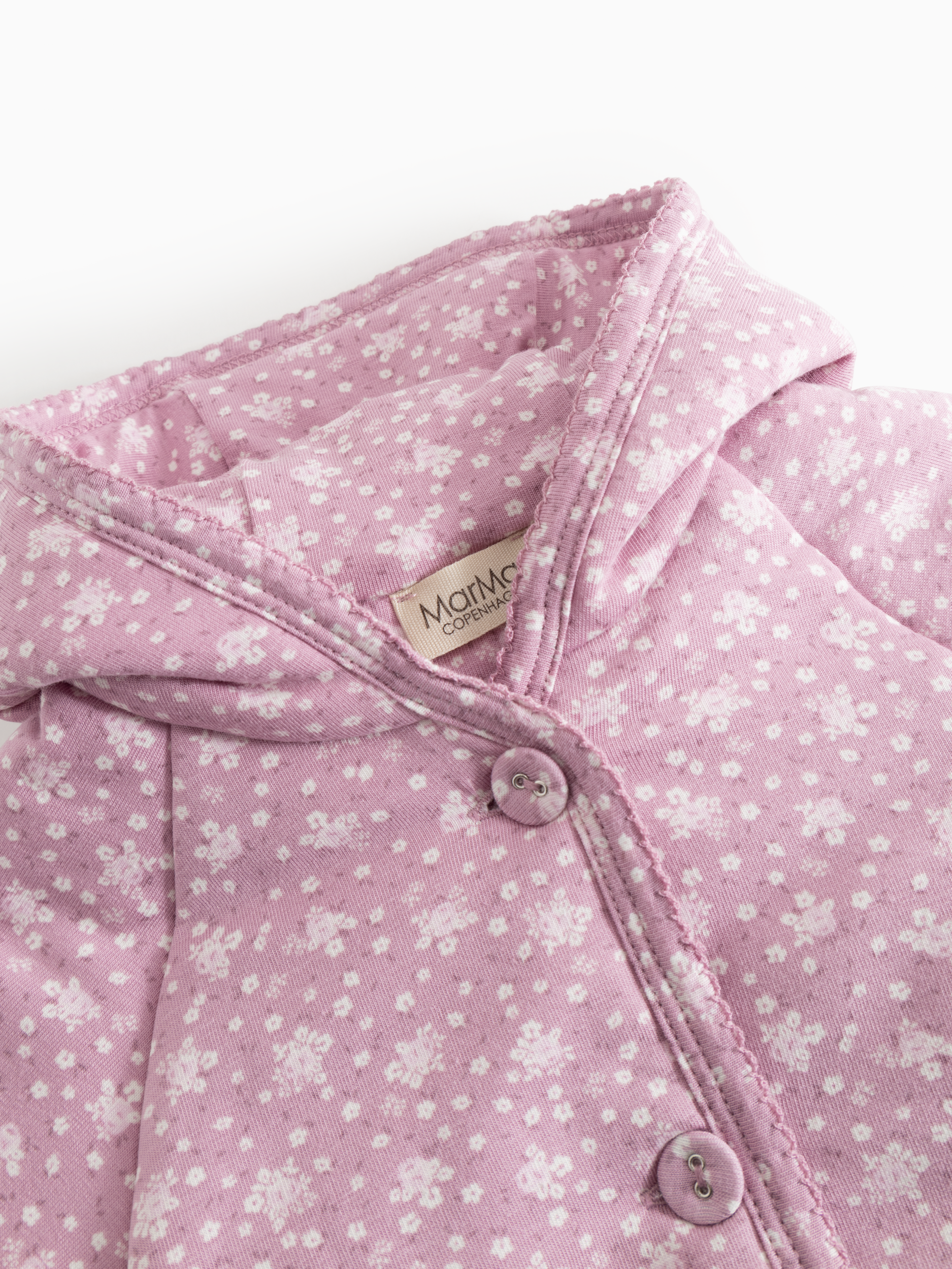 Gewatteerd babyjasje – Jula Lit de Rose – Modal & biologisch katoen – MarMar Copenhagen