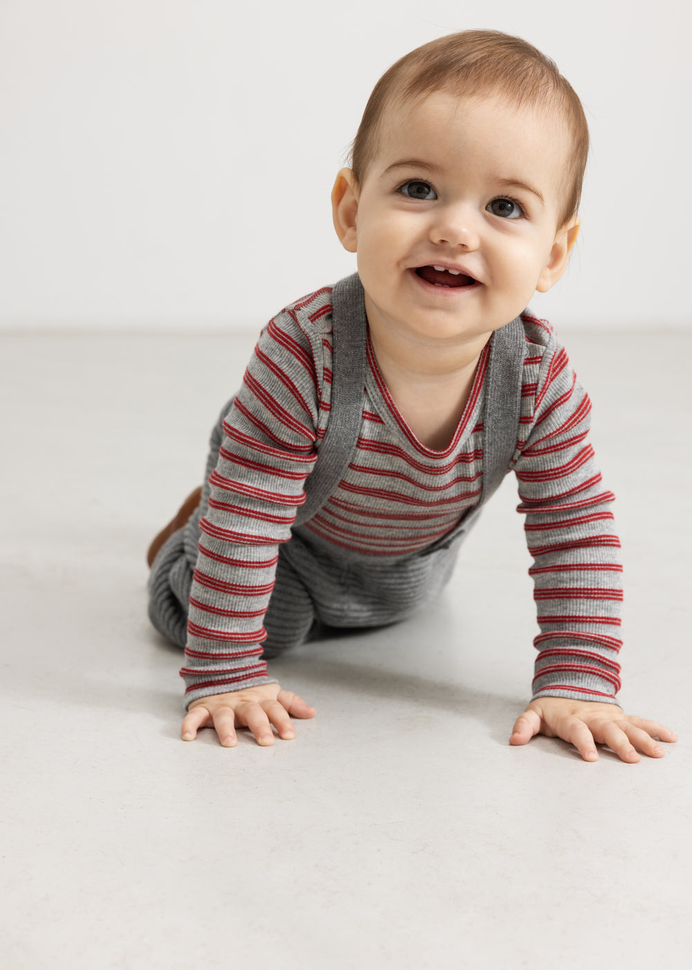 Benedicte Cherry Stripe – Strampler – Modal-Feinripp – MarMar Copenhagen