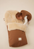 Voetenzak Puffmuff® - Merino schapenvacht - Bruno + Milk - BINIBAMBA