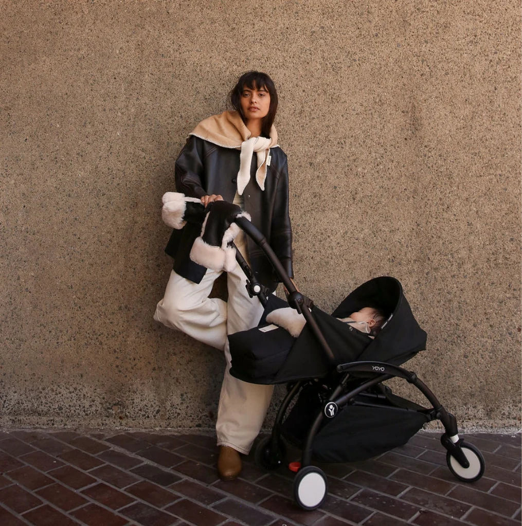 Milk Minipuff – Merino-Lammfell-Fußsack für Babywanne & Stokke YOYO – BINIBAMBA