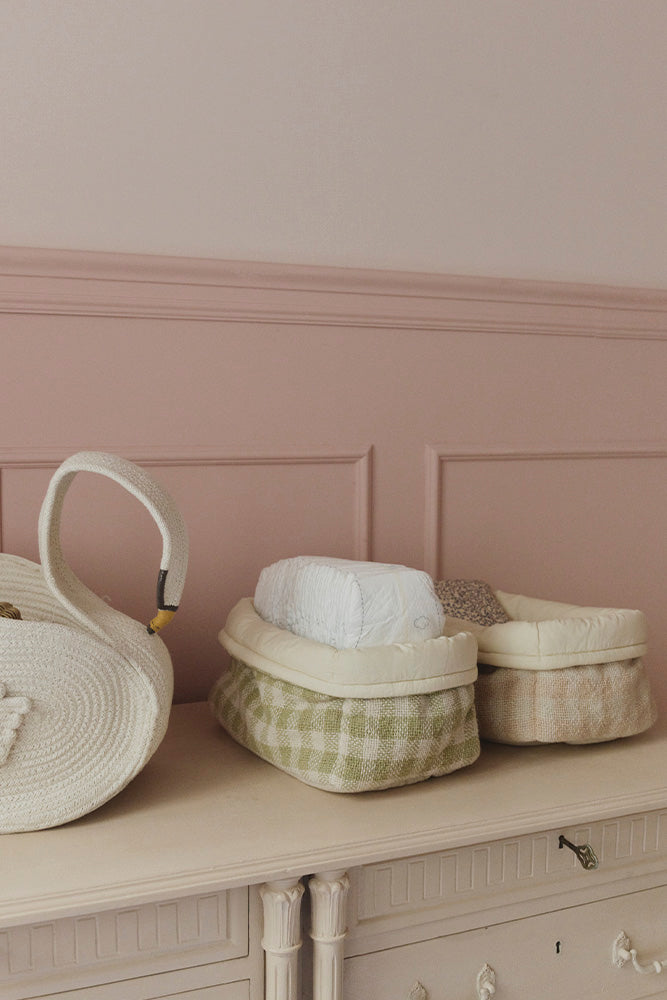 Quilted Basket - Gewatteerde opbergmand - Matcha & Rose - 30 × 20 × 20 cm - Lorena Canals - productfoto - afbeelding 4