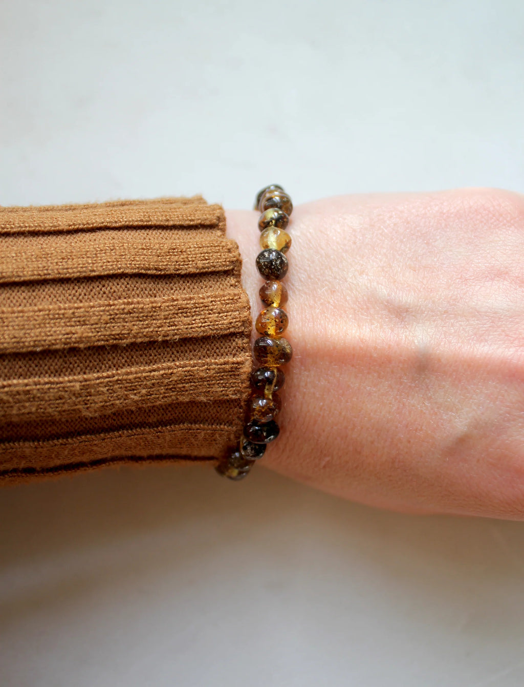 Green Amber Bracelet – Damesarmband – Groene baltisch barnsteen – Nirrimis