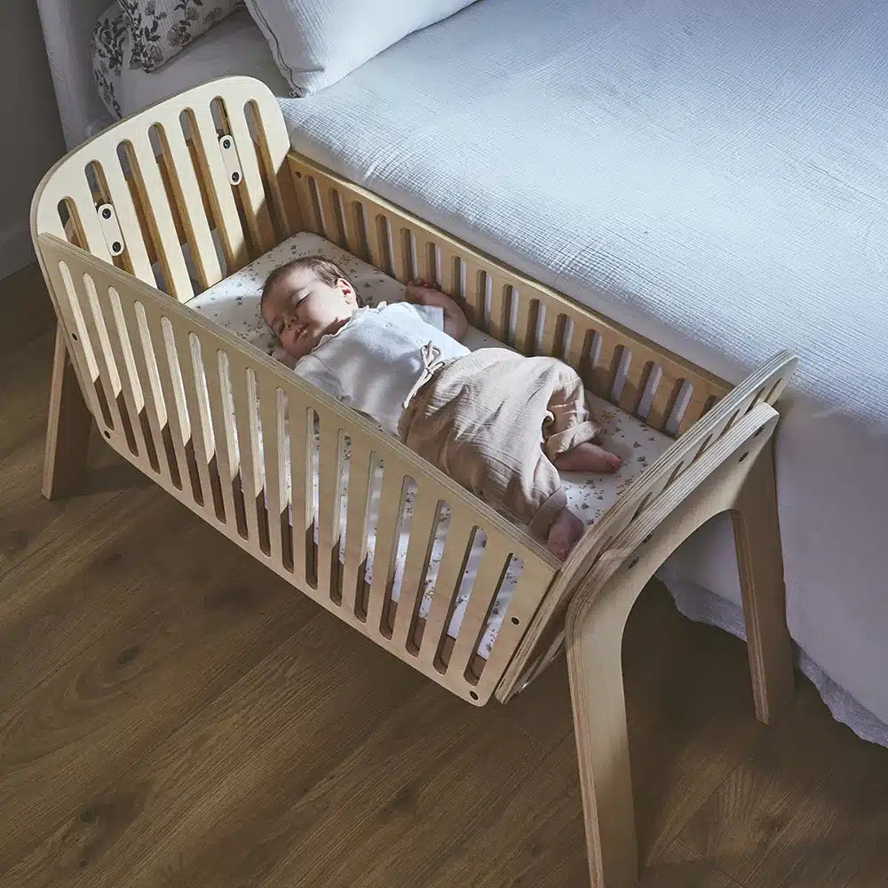 KODO Co-sleeping Crib - Wooden Co-Sleeper - From Birth to 6 Months - Charlie Crane