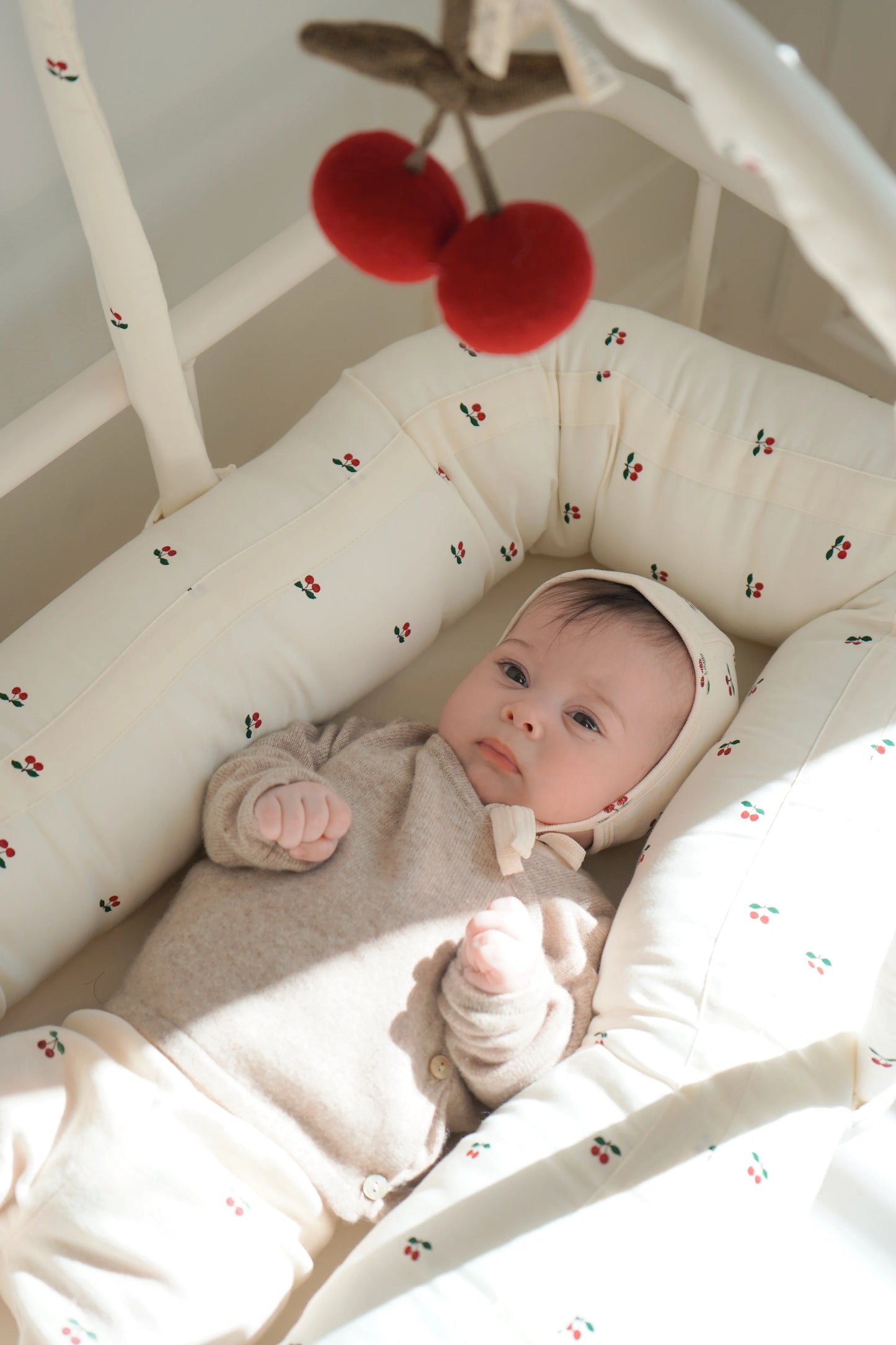Kinderwagen hanger - Kersen - Wolmix - Konges Sløjd