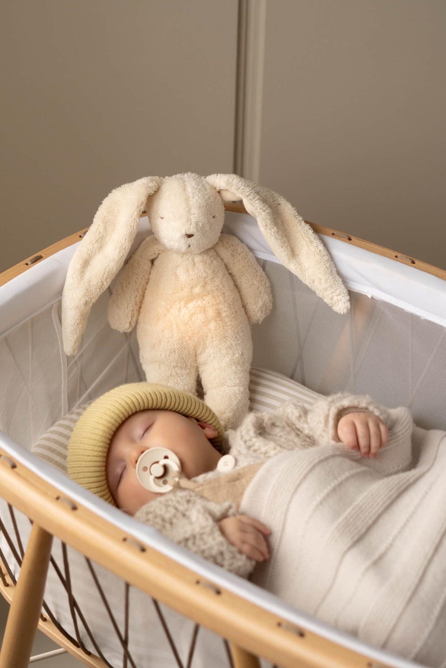 Moonie - The Humming Bunny 2.0 - Polar White - Cuddly toy with sound