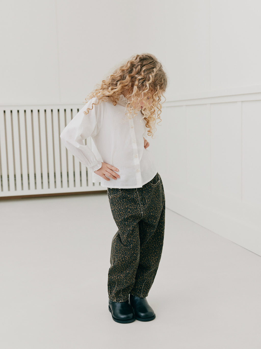 Denim jeans NeikaKB met panterprint - 100% katoen - Sofie Schnoor