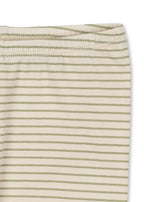 Basic Broek - Tea Stripe - Gestreept baby broekje - GOTS Biologisch Katoen - close up 