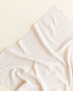 Deken Freddie - 70 x 100 cm - 100% extra fine Italiaanse merino wol - Hvid - close up