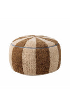 Charoline Pouf Brown – Bloomingville MINI: Freistehende Produktansicht des runden gestreiften Poufs.