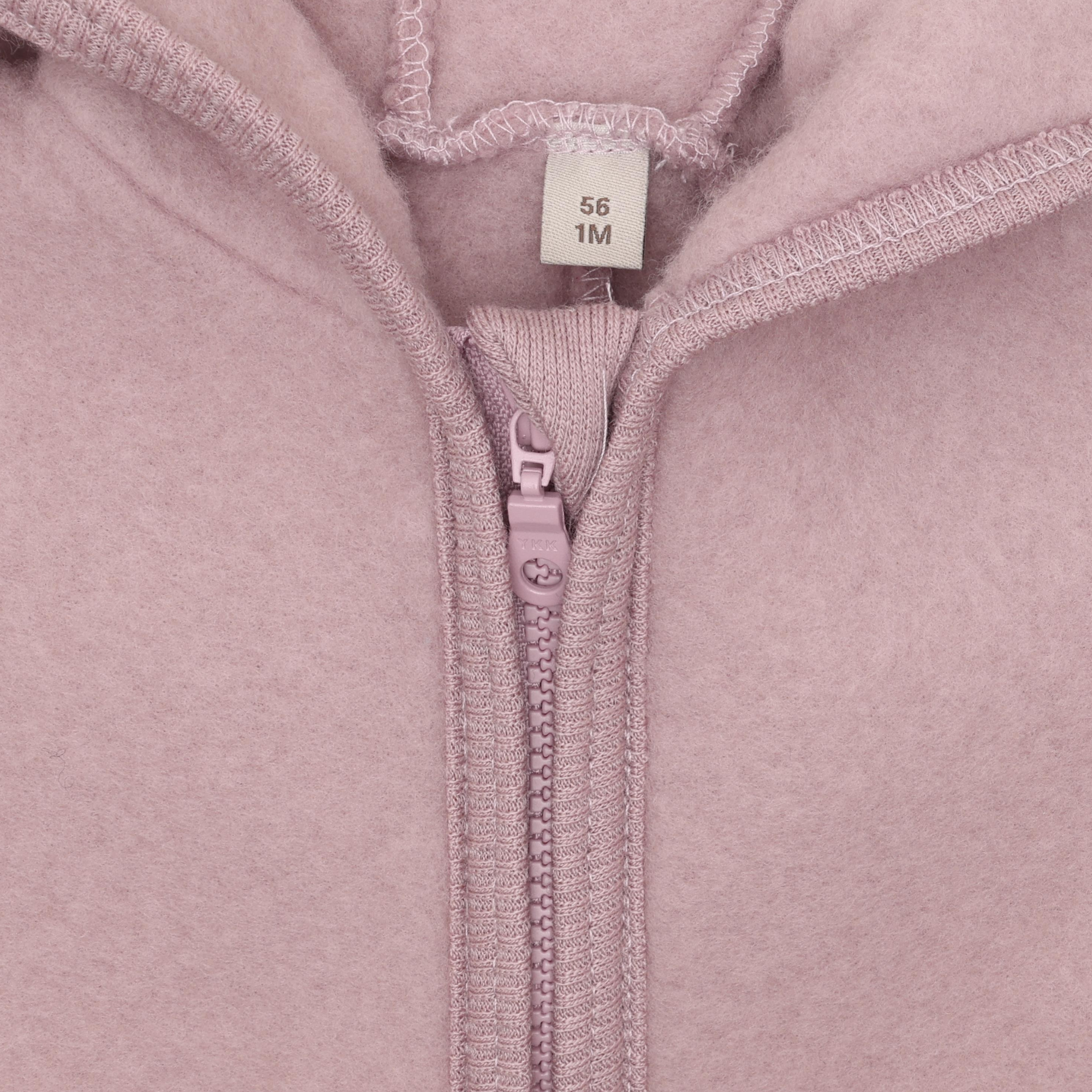 Buitenpak van merino wol fleece - Woodrose - 100% merino wol - HUTTEliHUT close up