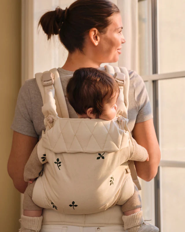 Ergonomic Baby Carrier - Organic cotton - Magnetic buckles - Beige - Moonboon