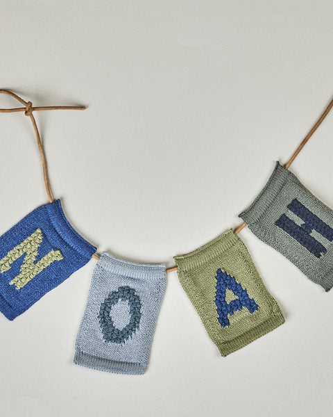 Gebreide letter vlaggetjes N-Z - Knitted Letters - Blauwe tinten - SmallStuff