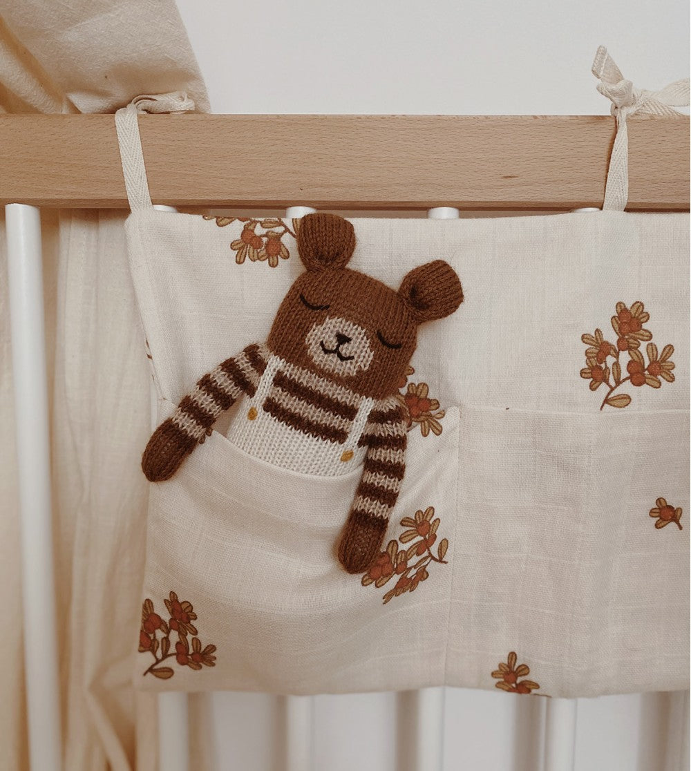 Gebreid knuffel beer/teddy - Ecru overalls  - Alpaca wol - Main Sauvage