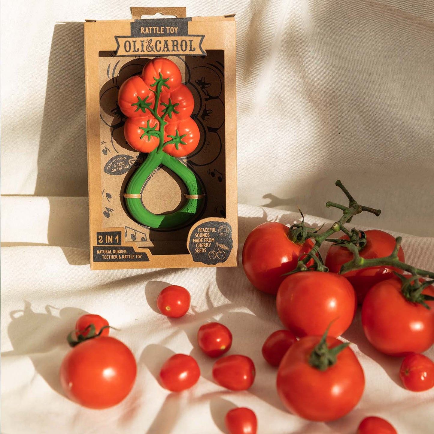 Tomaat rammelaar & bijtring - Natuurrubber - Tomato Rattle Toy - Oli&Carol