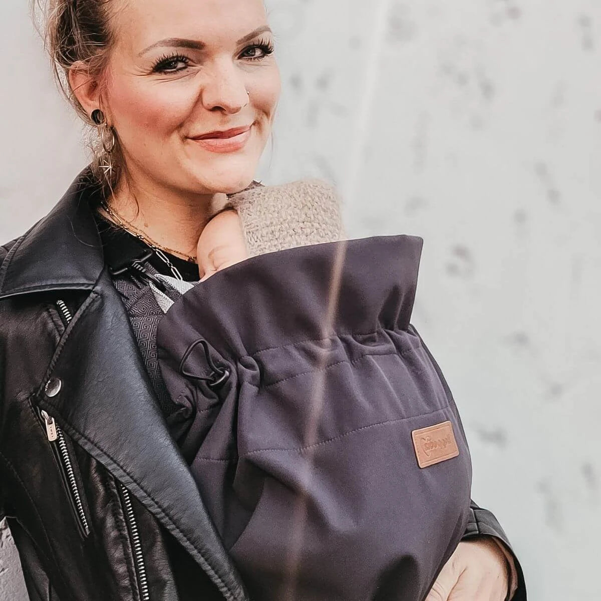 Softshell Cover – Wasser- und windabweisendes Tragecover für Babytrage und Tragetuch – Hoppediz