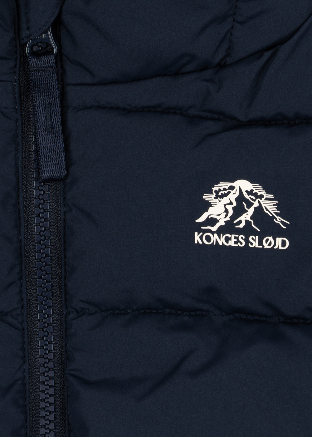 Winterjas Alpi Puffer – Total Eclipse/Navy – Gerecycled polyester – Konges Sløjd